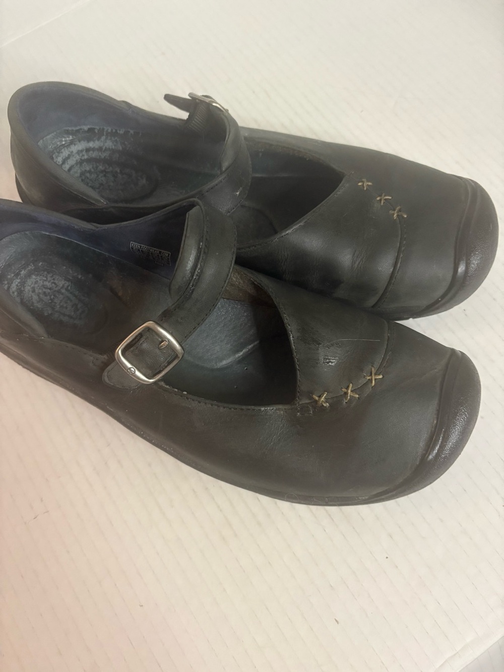Keen Verona Black Mary Jane Walking Shoes Strap Buckle Womens Size 9